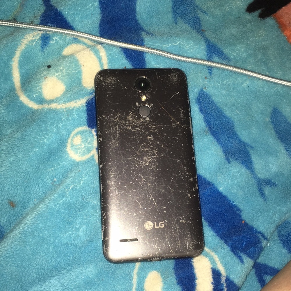 Lg - Picture 2 of 2
